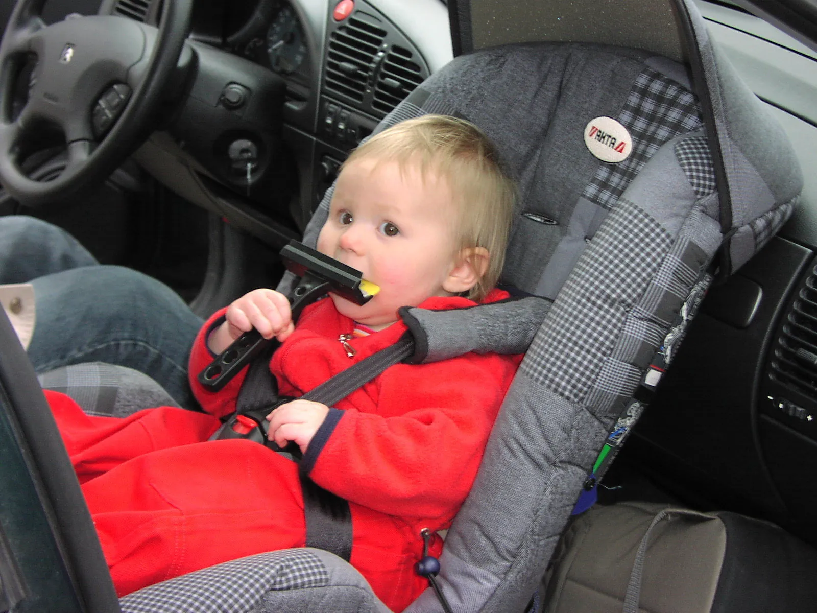 Child Car Seat Buying Guide: Stages, Fit, and the Installation Errors That Matter