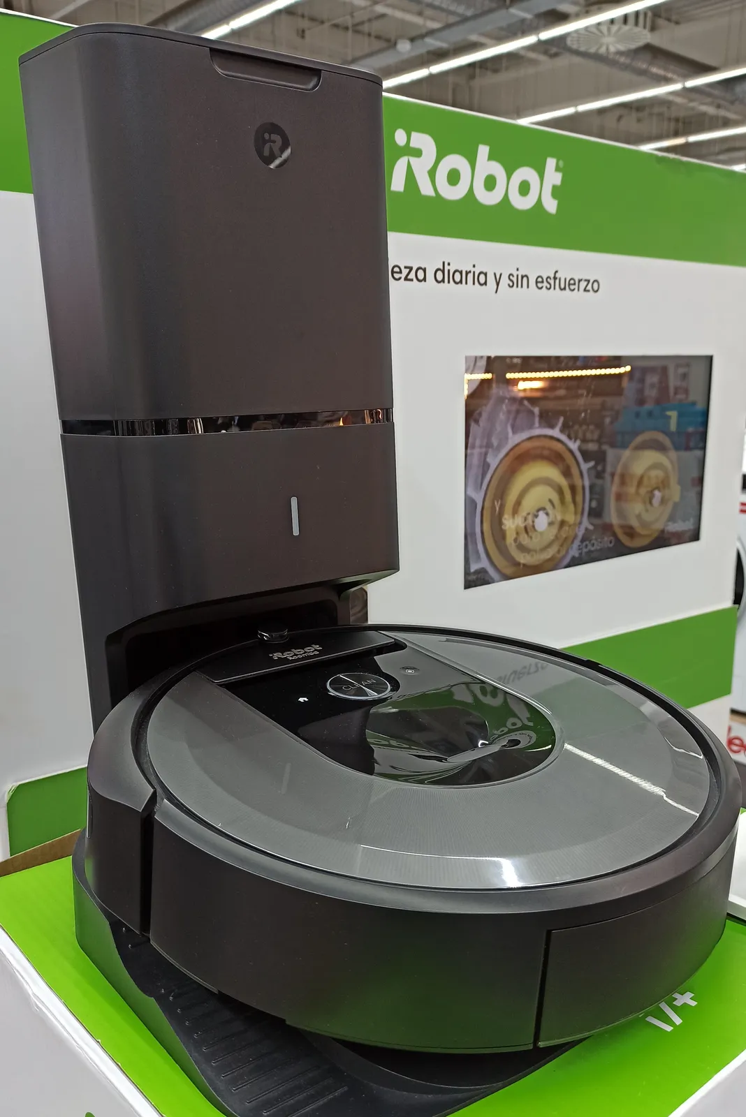 Robot Vacuum Buying Guide: What Actually Matters Before You Buy