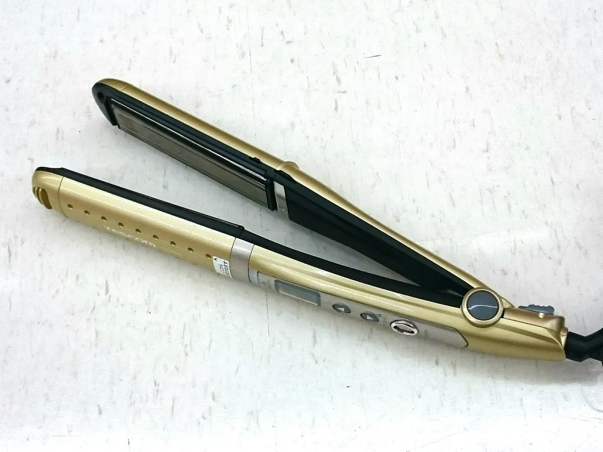A hair straightener with digital temperature display