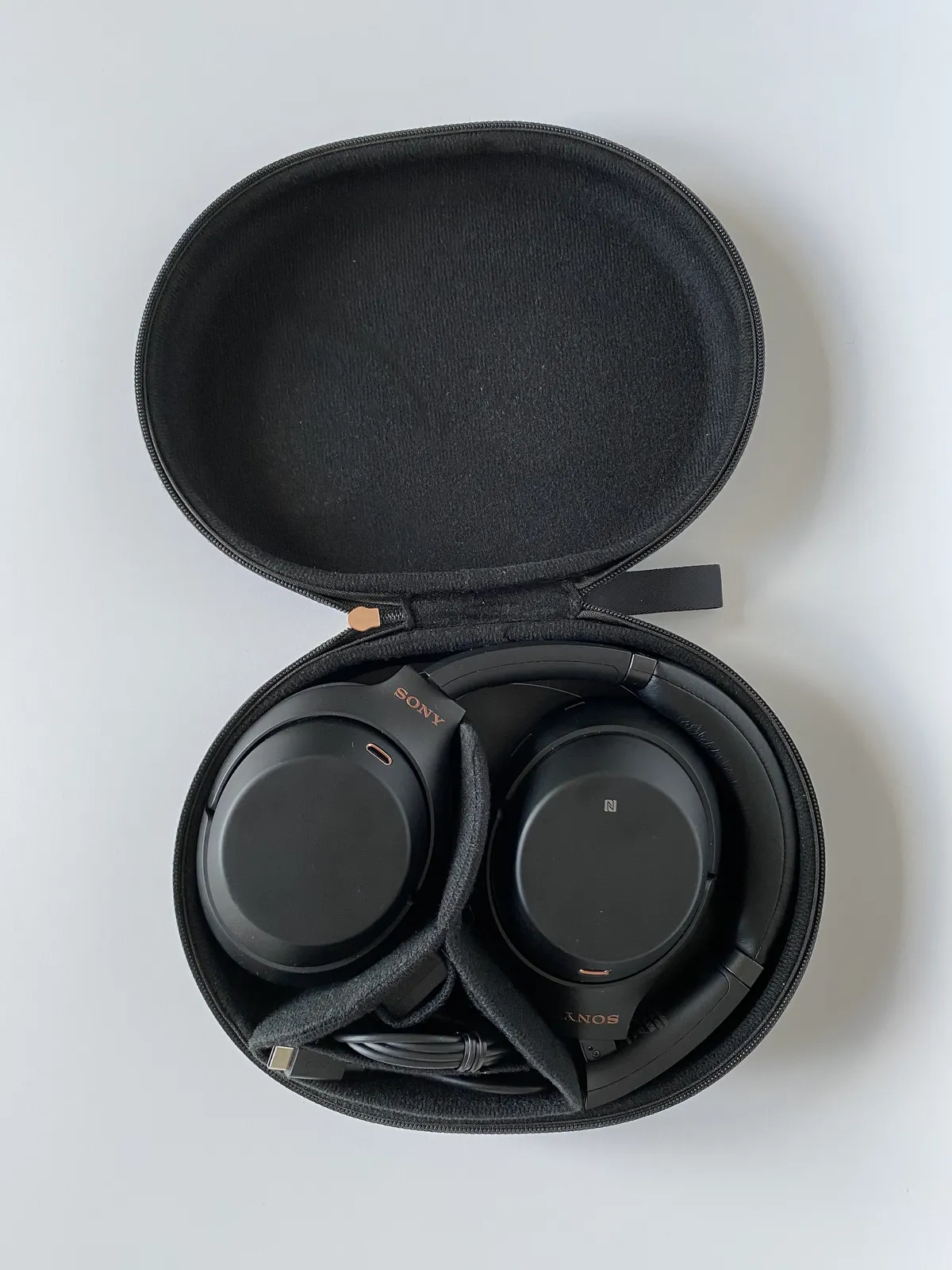 Sony WH-1000XM5 Review: Noise Cancelling, Comfort, and Battery Life