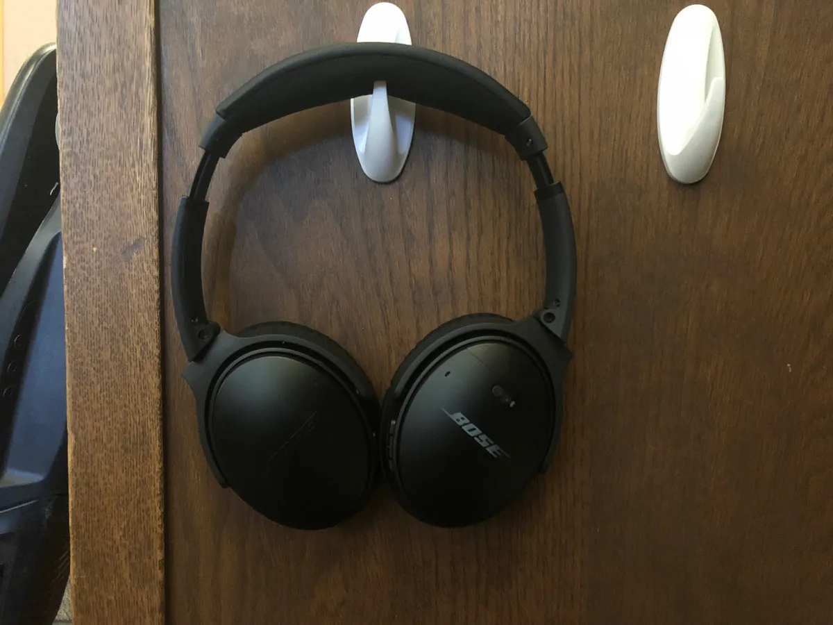 Bose QuietComfort 35 II wireless noise-cancelling headphones, a common comparison point for the Sony WH-1000X series