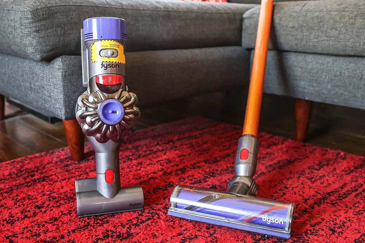 Dyson cordless handstick vacuum body and handle