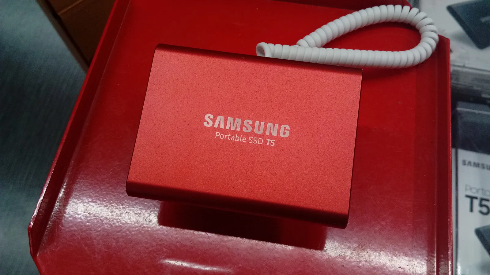 1TB Portable SSD Review: Five Months, Four Cables and a Sustained Write Test