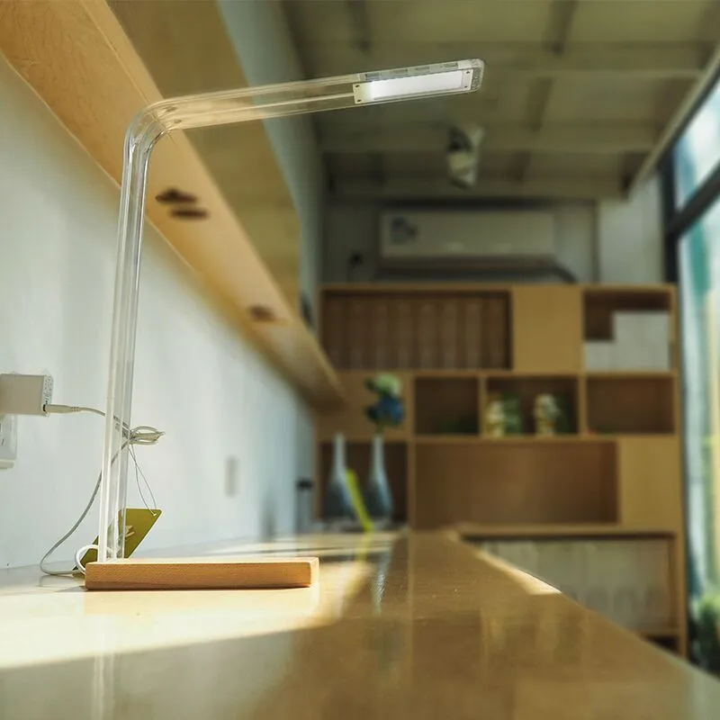 LED Desk Lamp Review: Six Months, a Lux Meter and Two Meaningless Claims