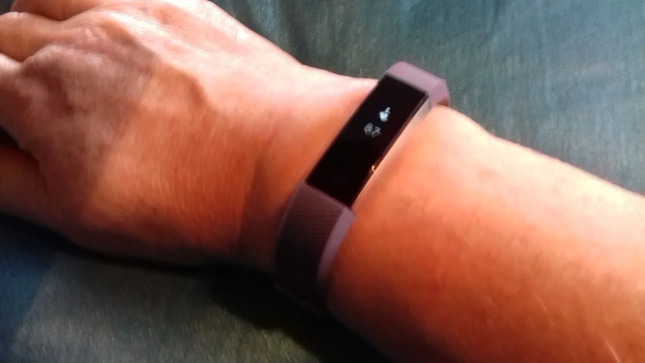 Fitbit Charge 6 Review: Accurate Tracking Meets Google Integration