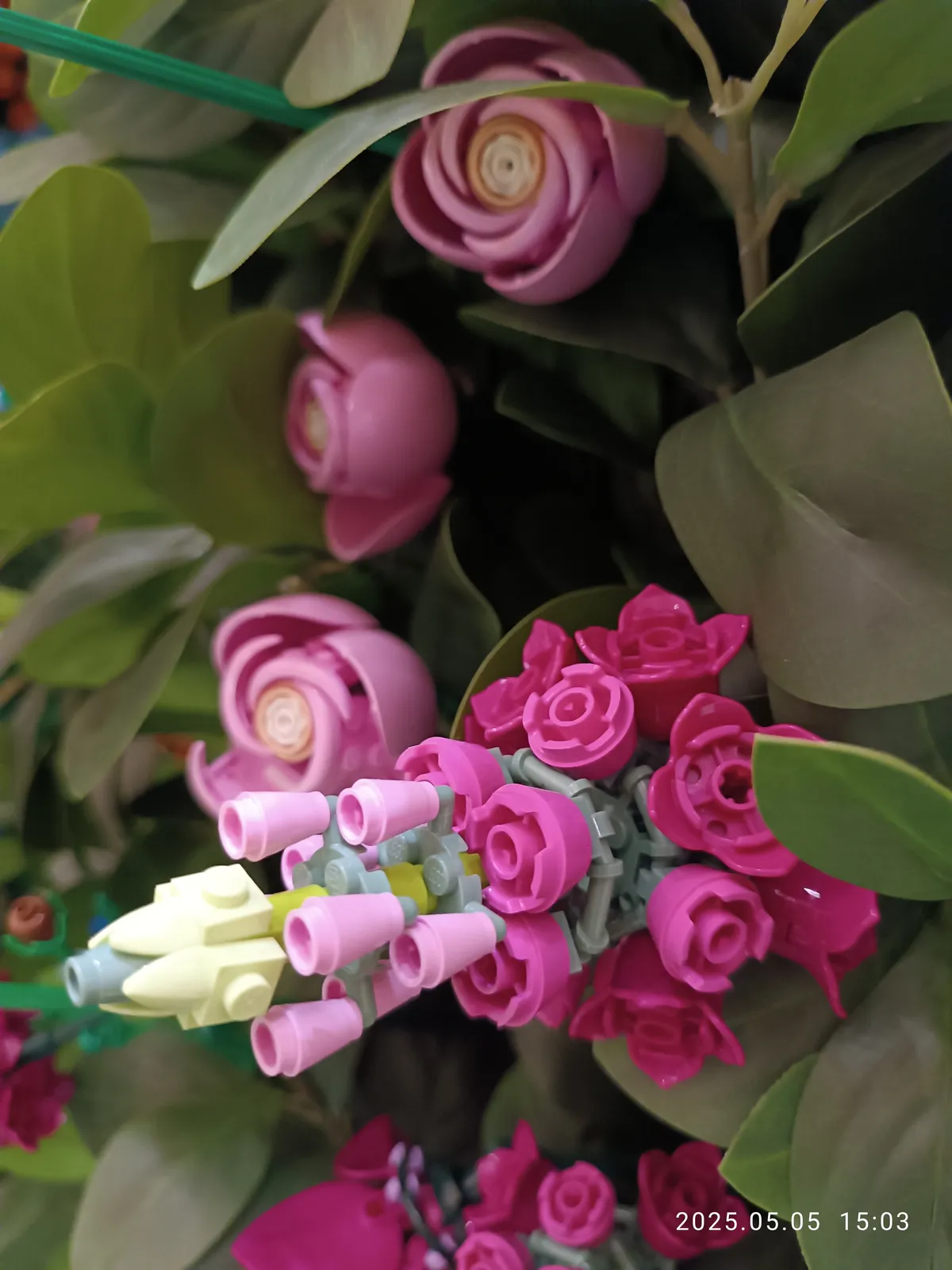 LEGO Icons Bouquet of Roses Review: A Permanent Bouquet That Never Wilts