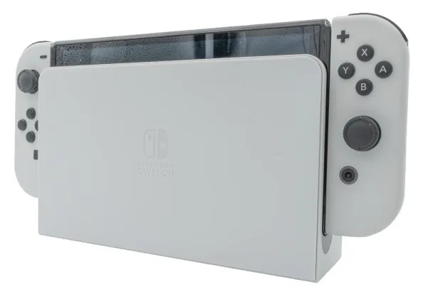 Nintendo Switch OLED Review: Six Weeks as a Family and Travel Console