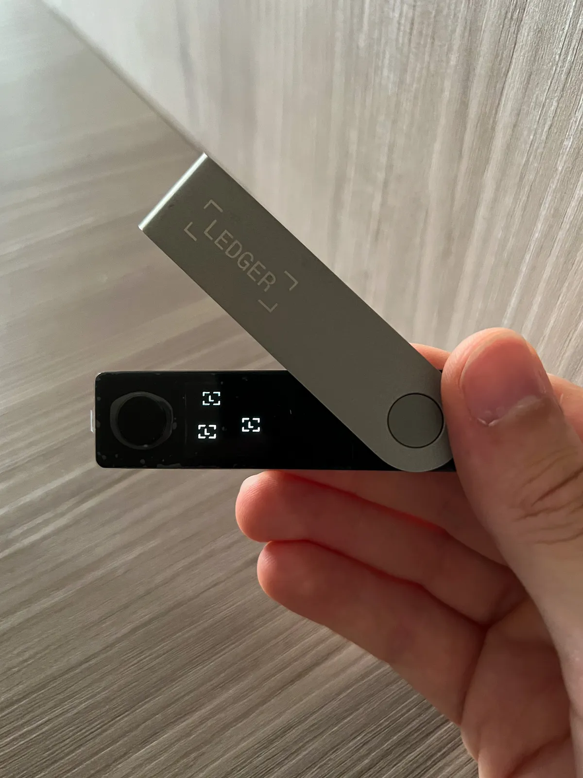 Ledger Nano X Review: Five Weeks as a Daily Crypto Wallet