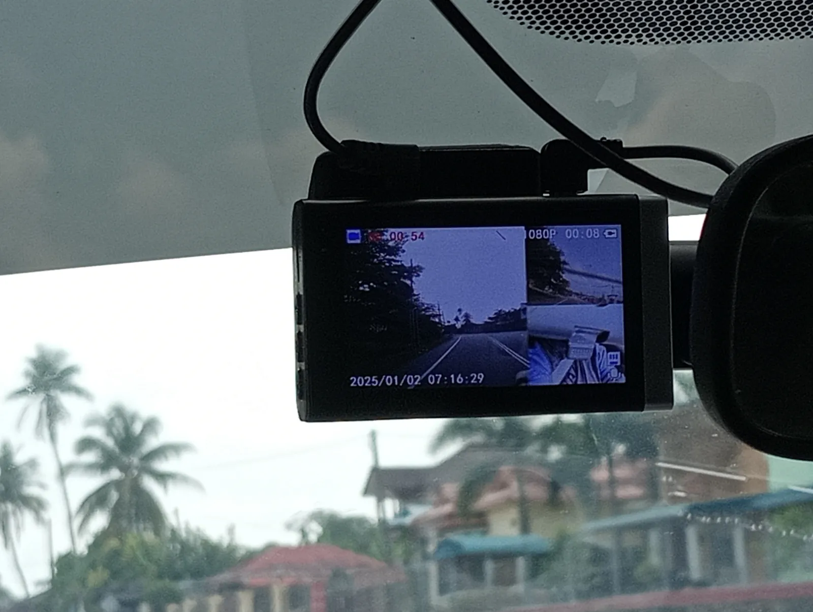 Garmin Dash Cam Mini 2 Review: Six Weeks of Screenless, App-Only Driving