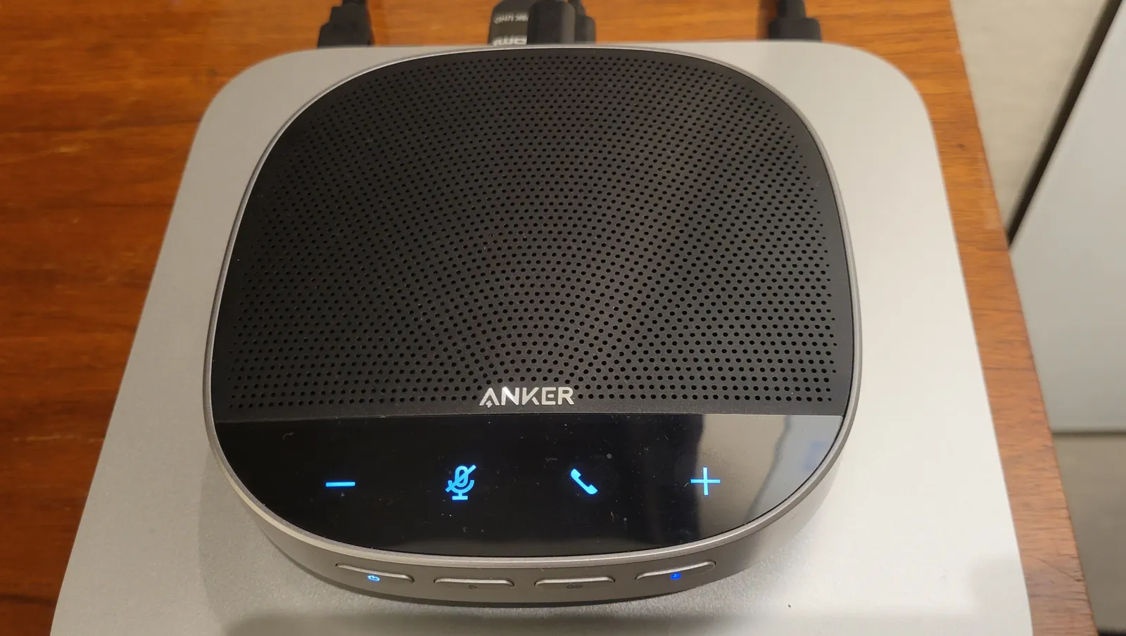 Anker PowerConf S3 Review: Six Weeks Replacing a Laptop Mic on Real Meeting Calls