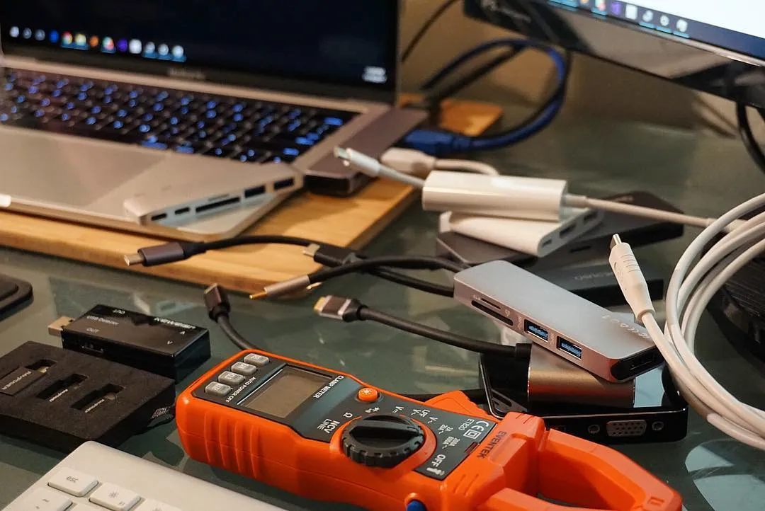 Anker PowerExpand 8-in-1 USB-C Hub Review: Five Weeks as a Single-Cable Desk Setup