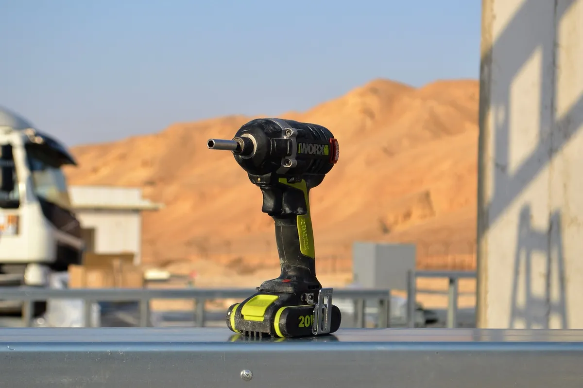 Cordless power drill with a keyless chuck and drill bit fitted