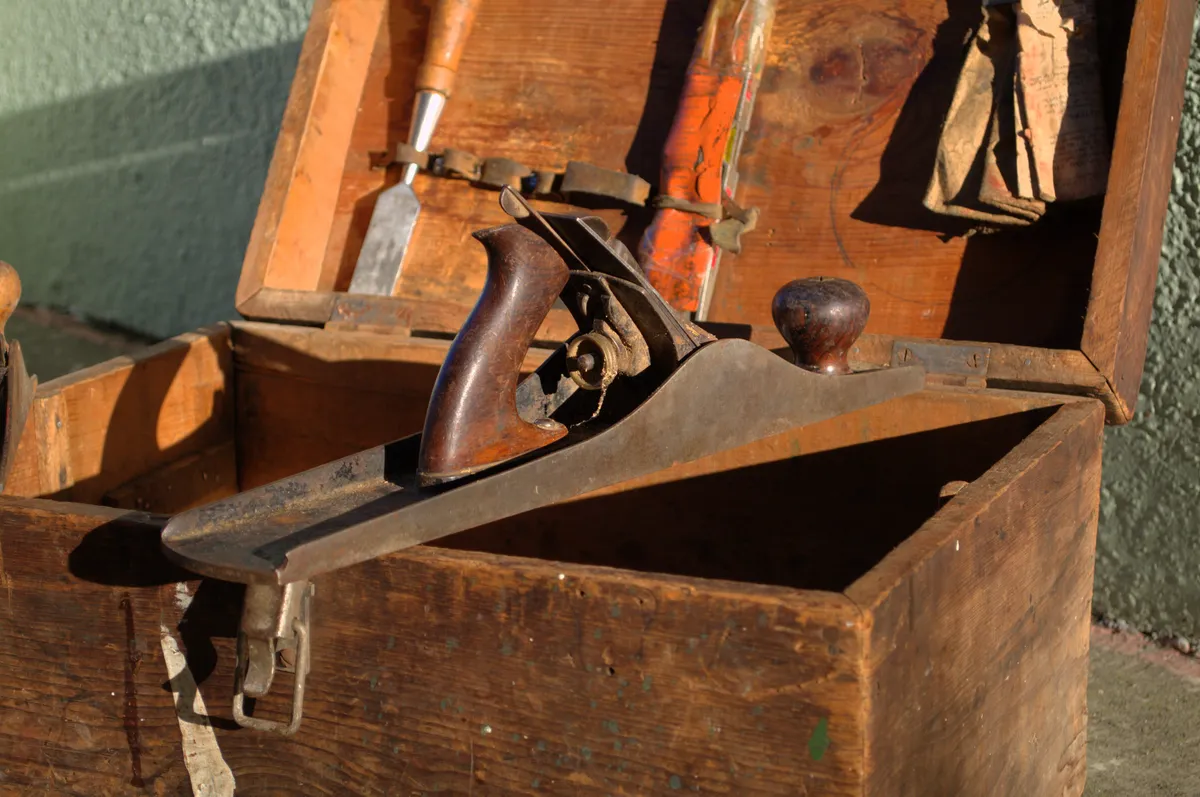 A longer fore plane, used for flattening rather than final smoothing