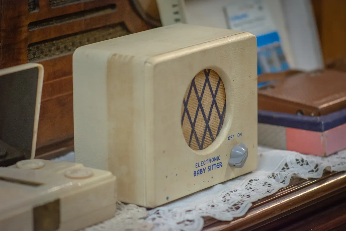 Electronic baby monitor unit used for overnight infant monitoring